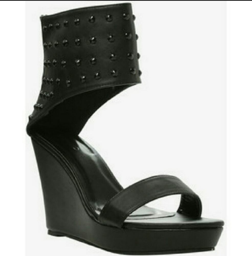 Torrid wedged sandals